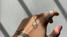 Load image into Gallery viewer, VINTAGE 14K &quot;HAWAII&quot; CHARM
