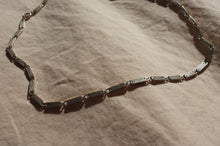 Load image into Gallery viewer, VINTAGE 14K SCROLL LINK CHOKER
